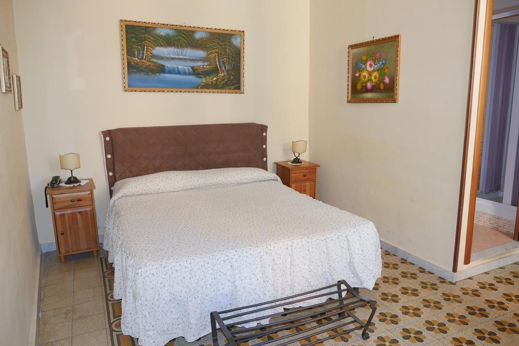 B&B Domus Gemi Naples Room photo
